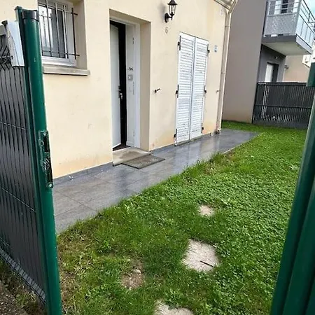 Residence Paisible 3 Chambres 30 Min Aeroport Roissy Cdg Persan Exterior photo